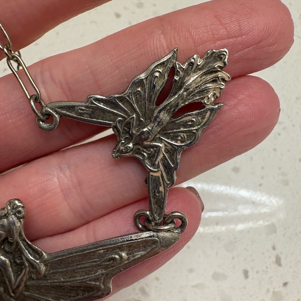 Stunning Art Nouveau Fairy Pendant Necklace - Picture 6 of 9